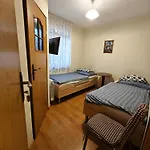 木屋 Nad Wodospadem 扎科帕内